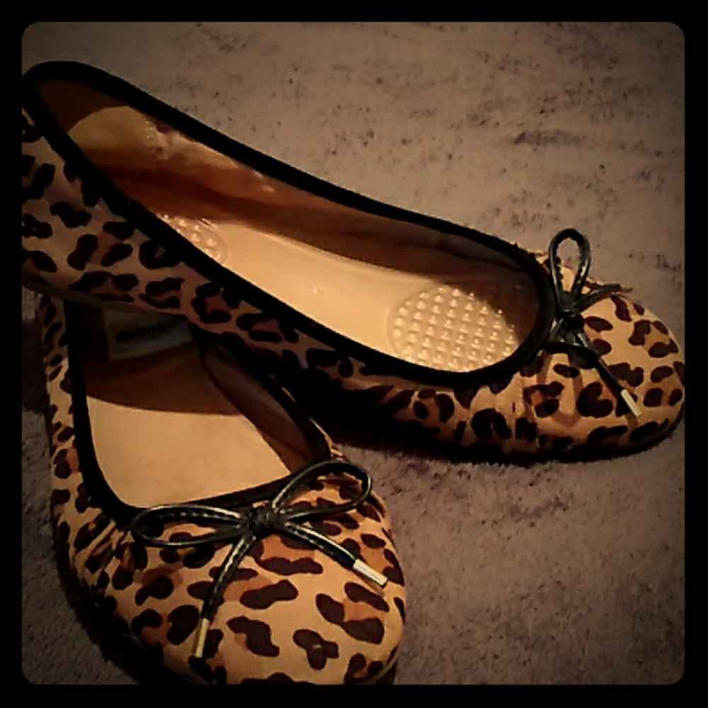 Ladies Leopard Print Ballet Flat Sz: 9